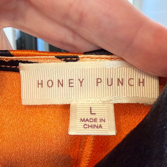 Honey Punch Bold Orange Leopard Wrap Blouse - Picture 2 of 9